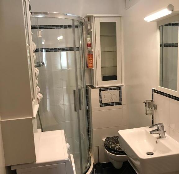 Nice Apartment Near Schönbrunn And Downtown