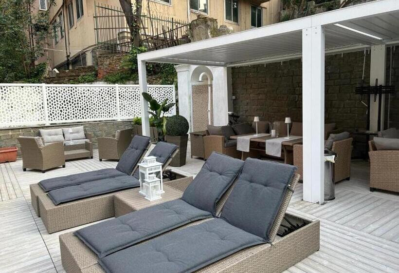 پانسیون Domus Fieschi Rooms