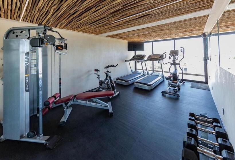 Hive Cancun By G Hotels