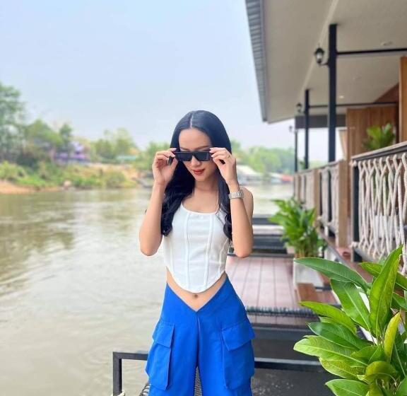 هتل Rimwang The River Life