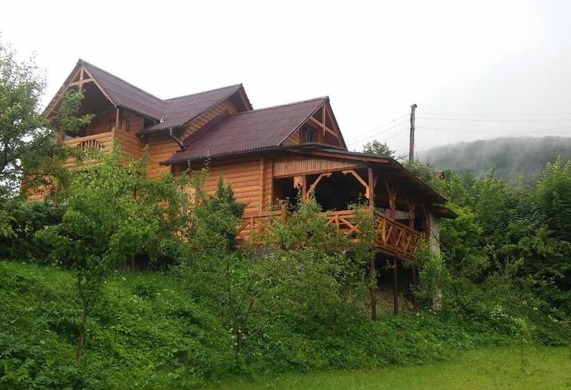 Pension (Hôtel basse catégorie) котедж хата рибака