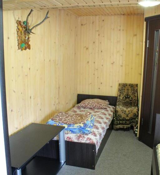 Pension (Hôtel basse catégorie) гостьовий дім у ані