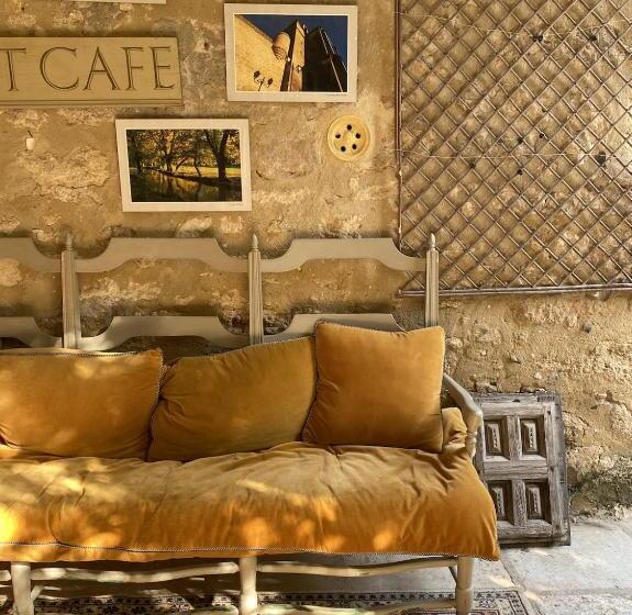 تختخواب و صبحانه Le Mas Du Lac