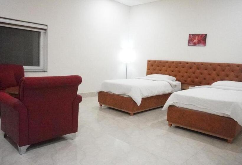 בית מלון כפרי The Rajgir Residency