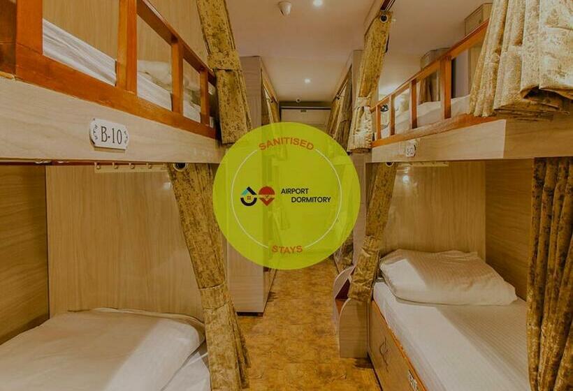 호스텔 Hygeinic Airport Dormitory Near By Bom