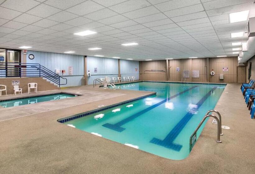 هتل Club Wyndham Tamarack