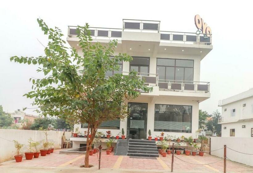 Hotel Taj Classic