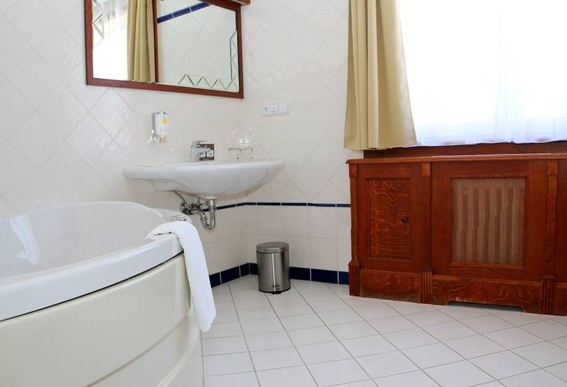 هتل Baltaci U Nahonu