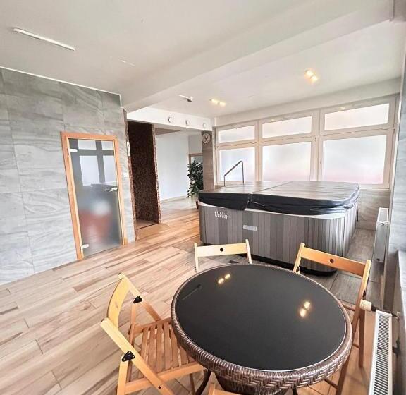 هتل Ośrodek Konferencyjno Wypoczynkowy Krucze Skały W Karpaczu