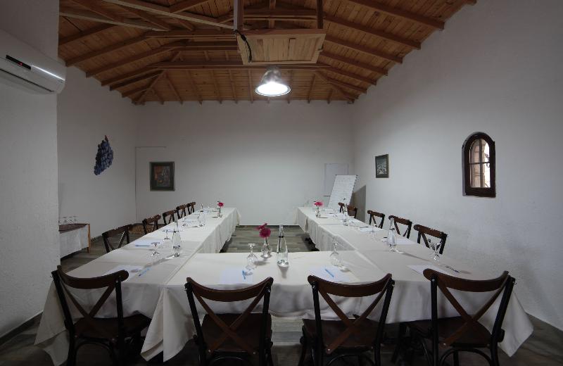 هتل Vinifera Vineyards