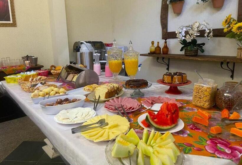 فندق صغير Pousada Villa Três