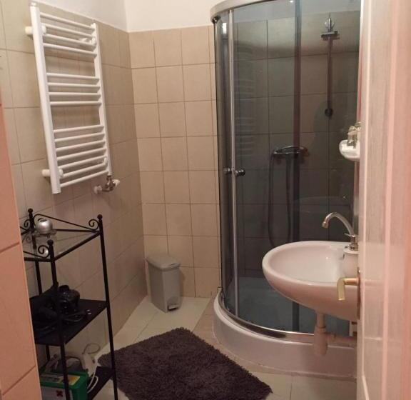 膳宿费 Bazilika Vendégház