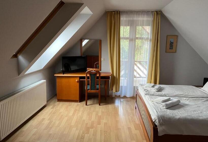 膳宿费 Aranykert Vendégház