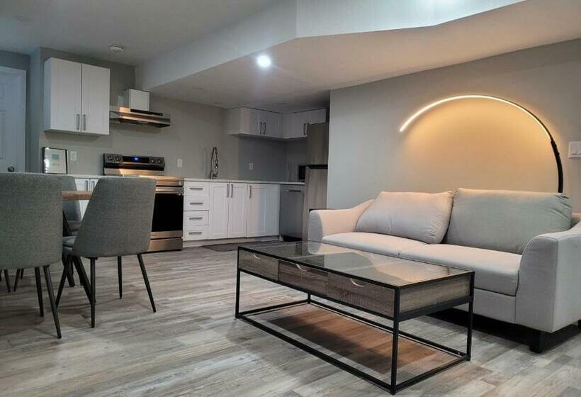 פנסיון Boardwalk Homes   Executive Guest Rooms & Townhomes