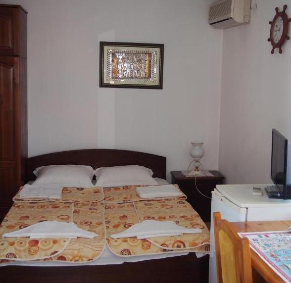 بنسيون Keni Guest House