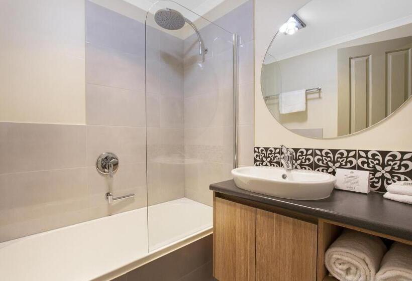 Quest Tamworth