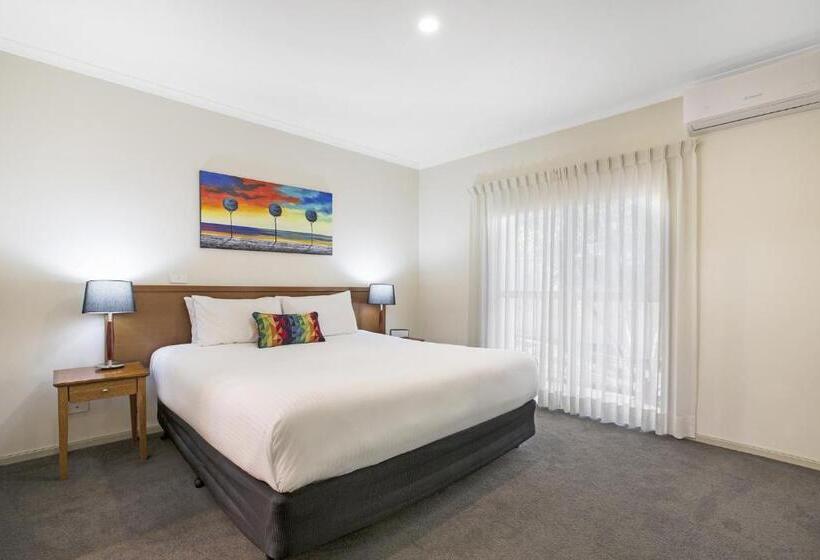 Quest Tamworth