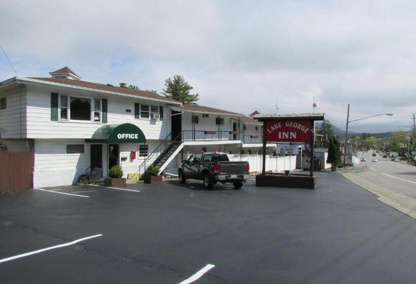 مُتل The Lake George Inn
