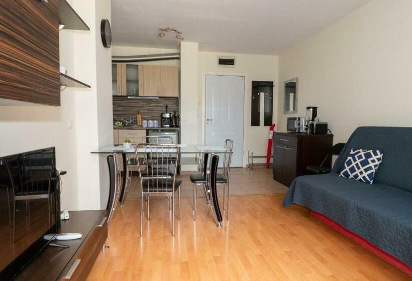 Apartament Fort