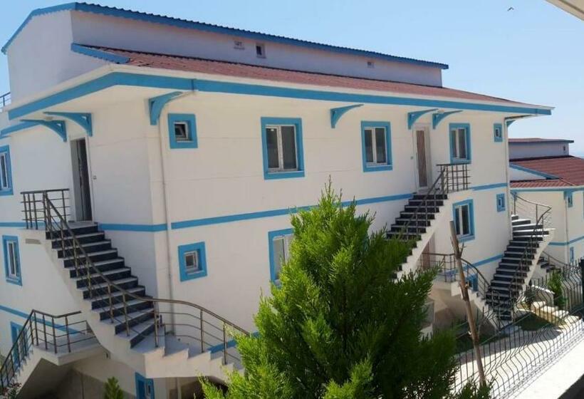 Karaca Evleri