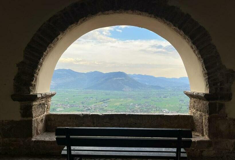 Dai Dico La Pace Nel Borgo