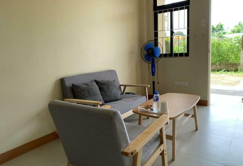 Lee S Apartment