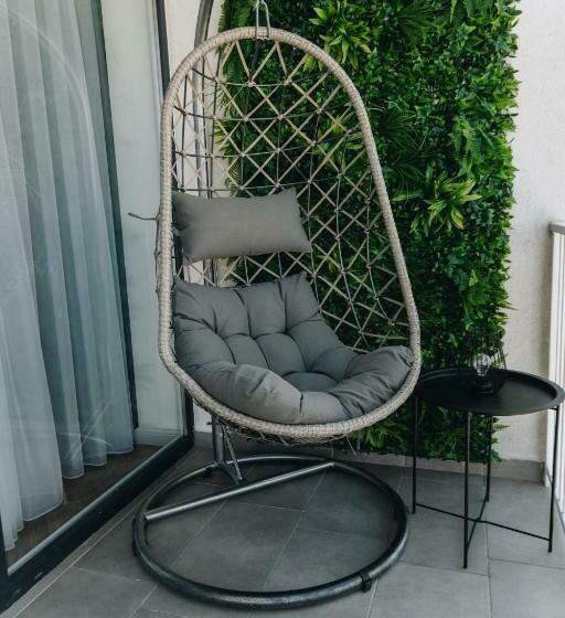 Tulip Apartment