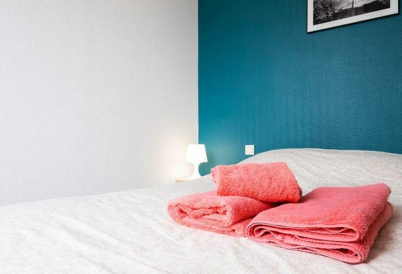 Gîte Terracotta De Segré ✰ Cuisine ✰ Chambre ✰ Salon