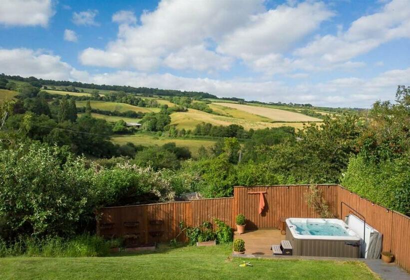 Haldon View Characterful Devon Cottage Boasts Stunning Countryside Views And Hot Tub