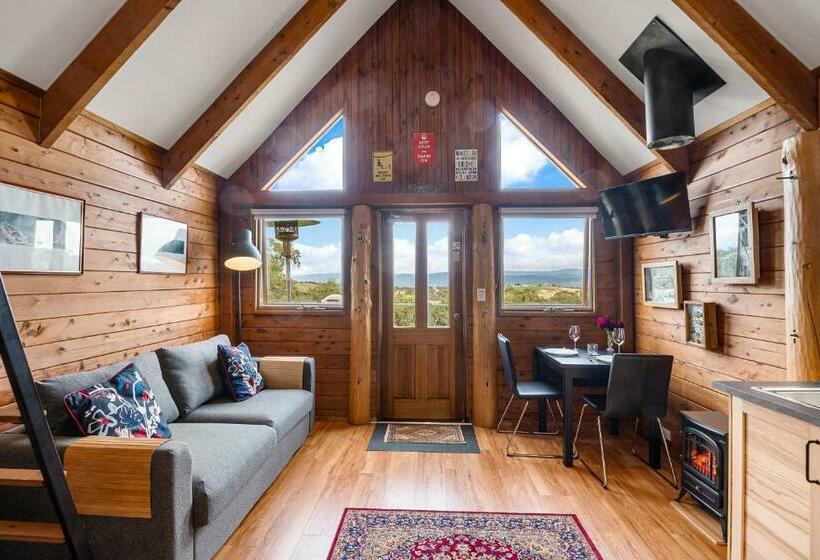 The Ponderosa Cabin