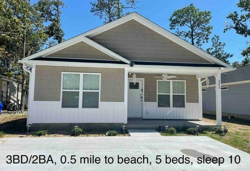 Sleep 10, New Construction Home, Half Mile To Beach, 3 Bd 2 Ba, 6 Beds