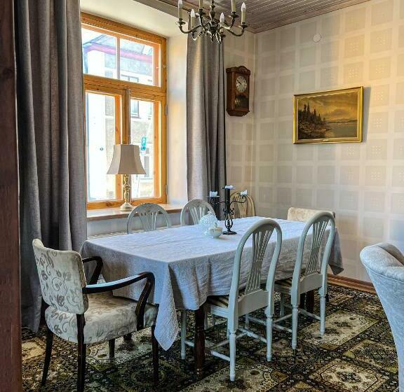 Spacious 1 Bedroom Apartment With Sauna