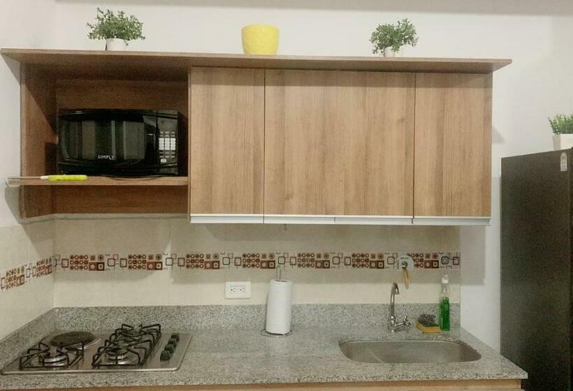 Confortable Apartasol En Condominio De San Jeronimo