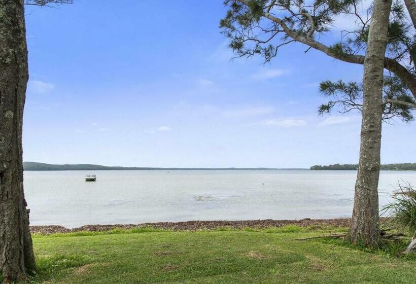 Waters Edge   Belle Escapes Jervis Bay