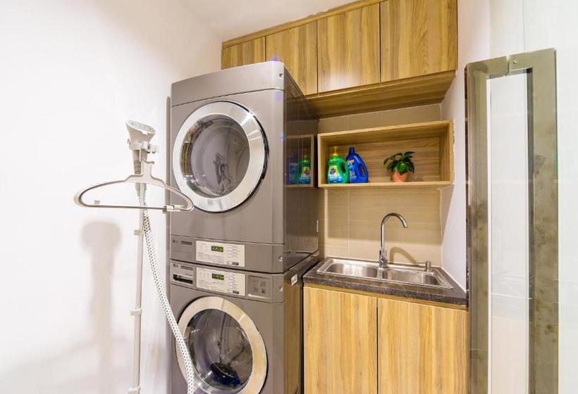 ホテル Hanting Premium Zhenjiang Dashikou