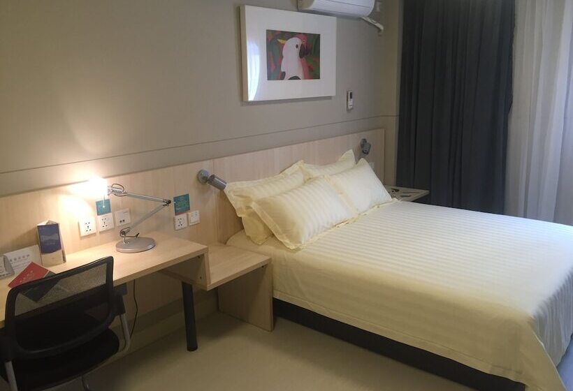 Отель Jinjiang Inn Nantong Development Zone Zhongyang Road