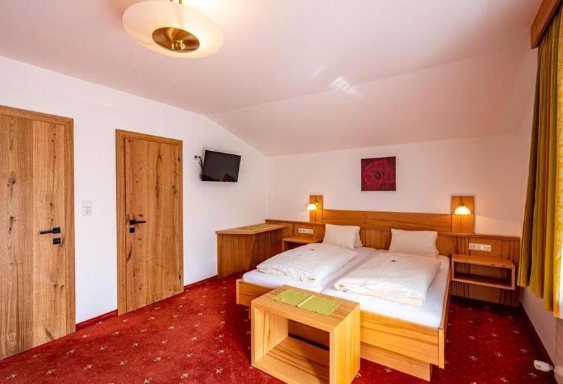 Отель Rustika   Appartements & Spa