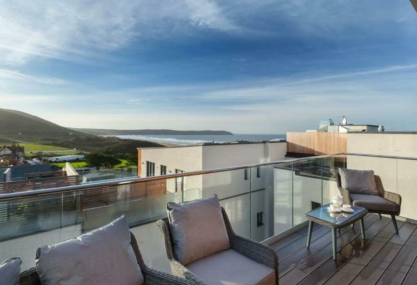 11 Putsborough Luxury Apartment At Byron Woolacombe, Only 4 Minute Walk To Woolacombe Beach!