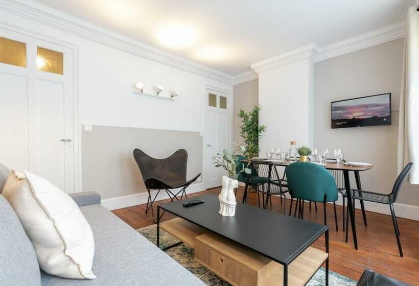 Lille Centre 2br In The Heart Of Lille!