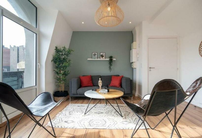 Marcq En Baroeul Superb Apartment + Parking