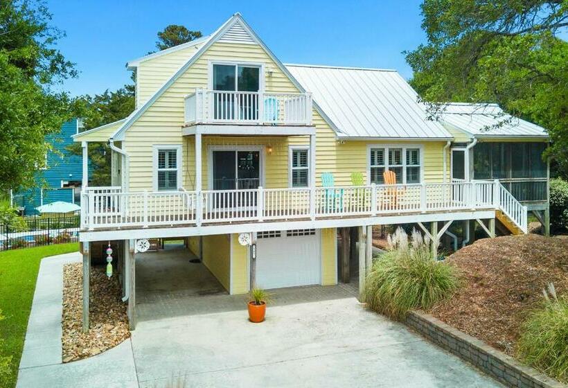 The Emerald Owl House Peaceful Emerald Isle Beach House W/ Luxurious Heated Pool!
