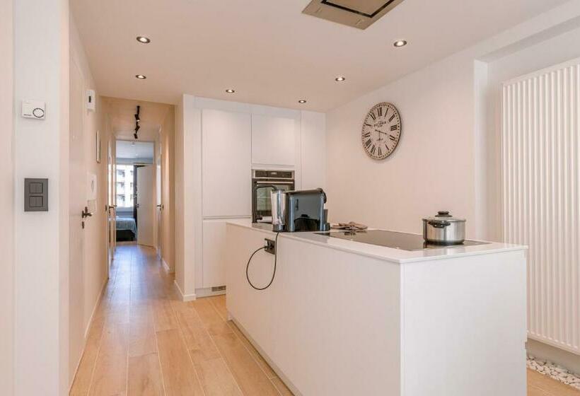 Newly Renovated Apartment In The Center Of Knokke Near The Beach