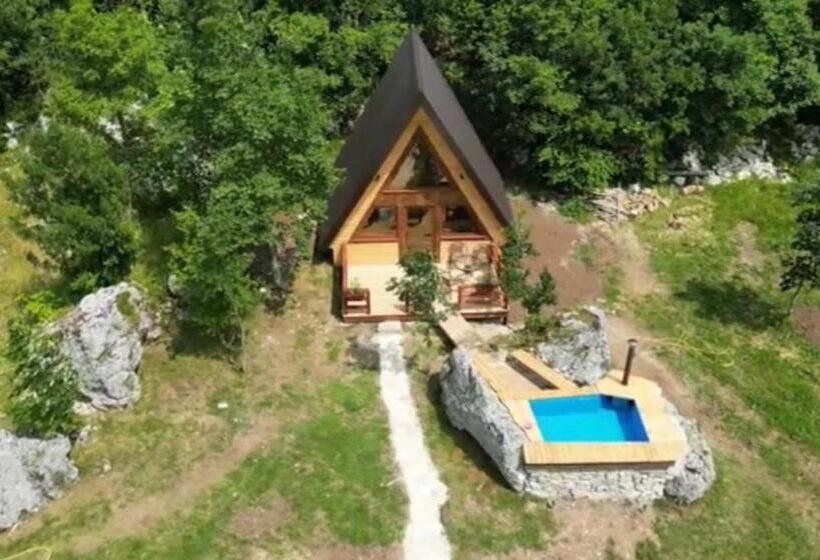 Etno Apartmani Komarnica