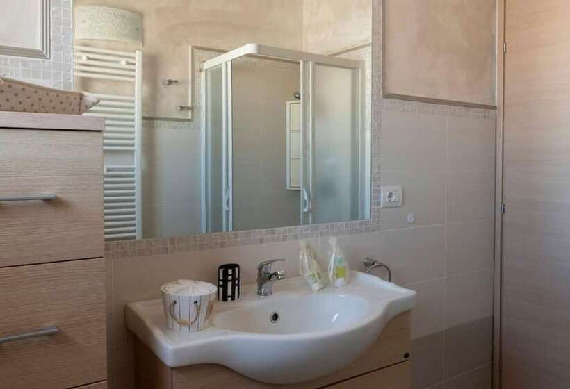 Welcomely   Casa Colo