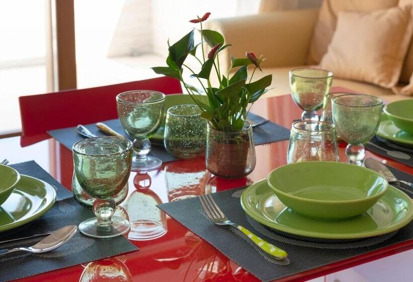 Welcomely   Casa Colo