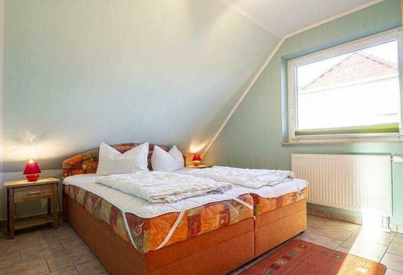 Ferienhaus Karola, Wohnung 2 Og