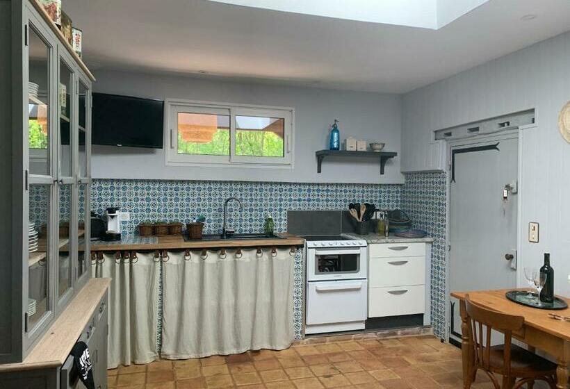 Gîtes De Charme Le Bibendôme Et Les Mots Bleus En Pleine Forêt