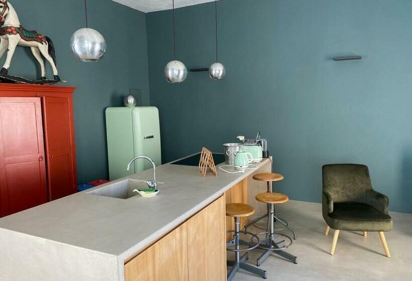 Garraffa 72 Suite