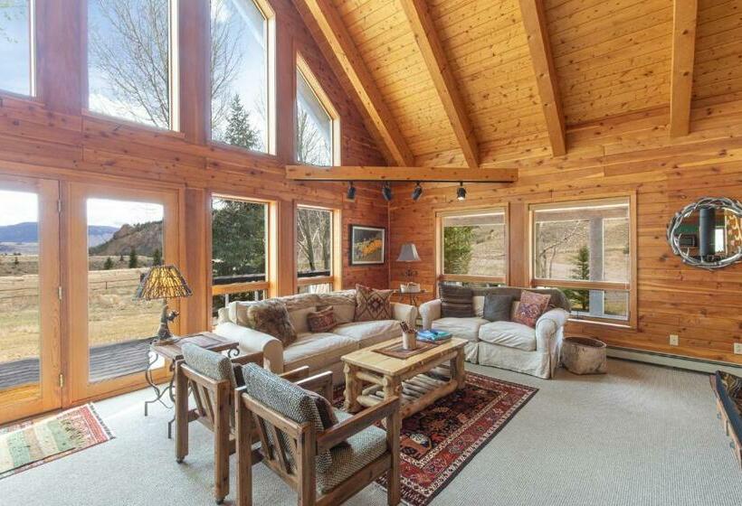 Middle Creek Mountain Ranch