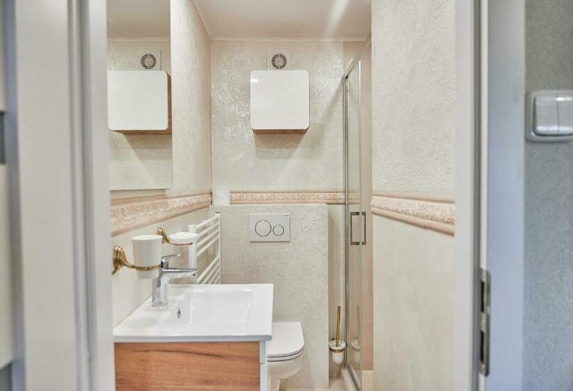 Na Skale Apartment In Center, Free Parking